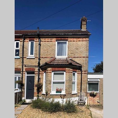 Modern Studio Apartment Near Town Centre Poole Ngoại thất bức ảnh
